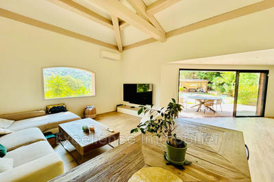 Villa - 140 m² - 5 pièces