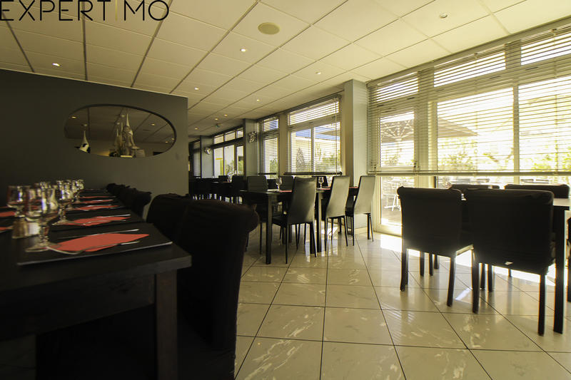 Local commercial - 220 m²