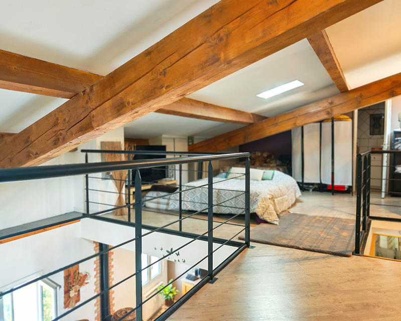 Maison - 180 m² - 9 pièces