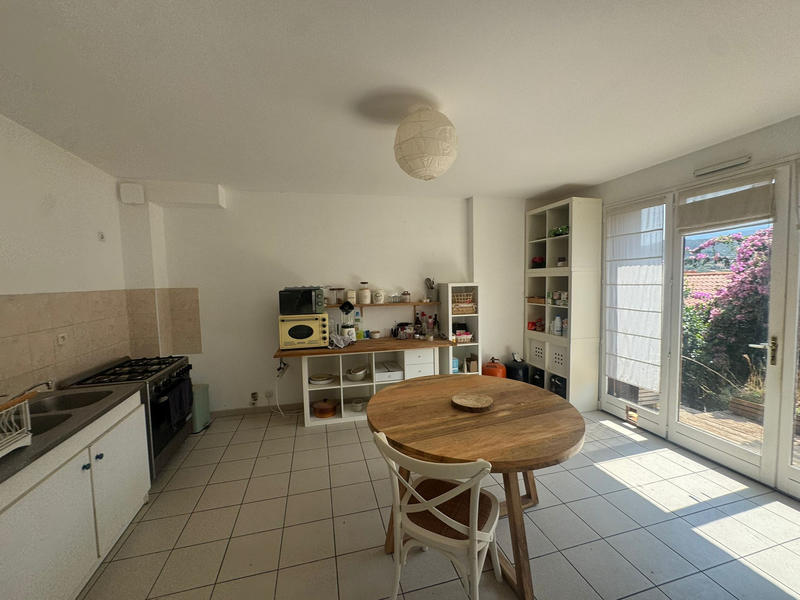 Maison - 161 m² - 9 pièces