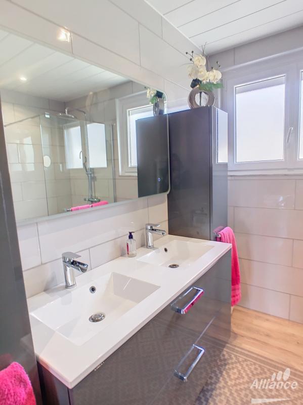 Propriété - 205 m² - 10 pièces