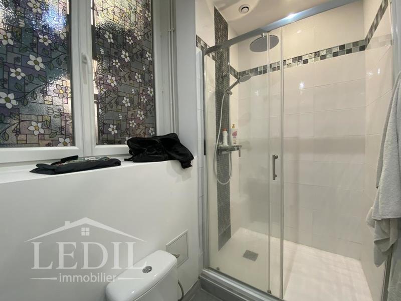 Immeuble - 300 m² - 6 pièces