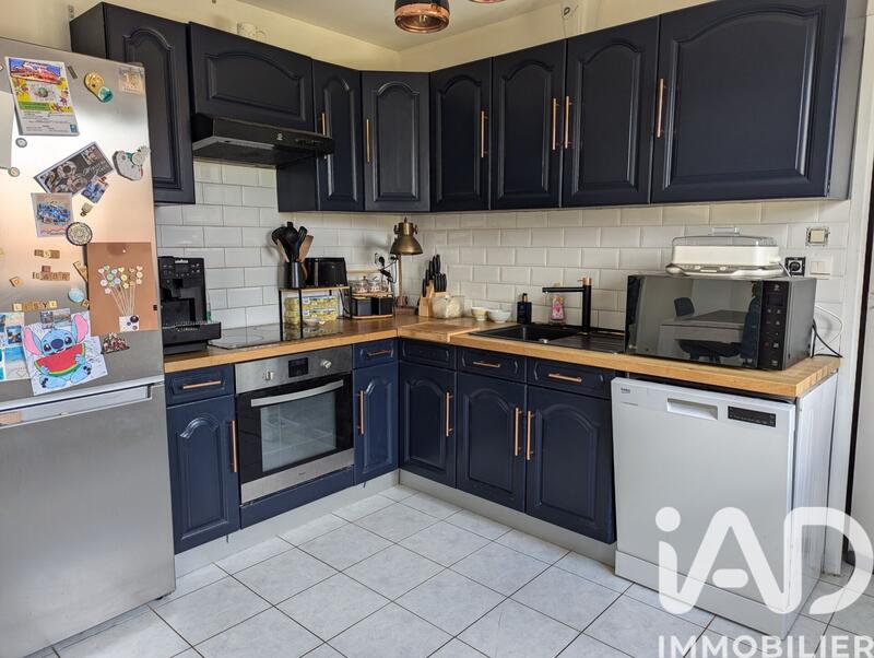 Maison - 99 m² - 5 pièces