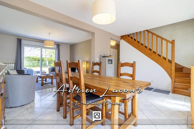 Maison - 107 m² - 7 pièces