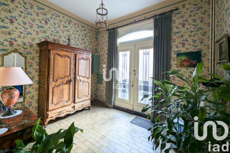 Maison de ville - 215 m² - 9 pièces