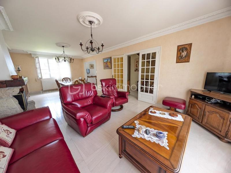 Maison - 111 m² - 5 pièces