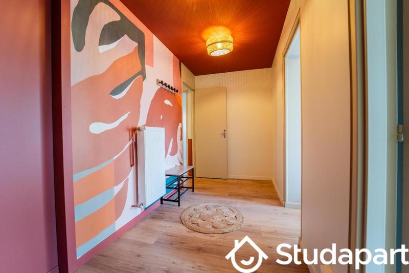 Chambre - 11 m² - 1 pièce