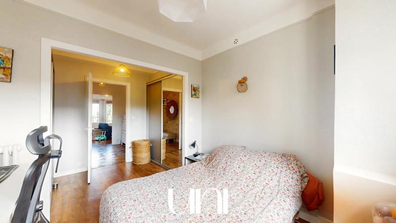 Appartement - 80 m² - 3 pièces