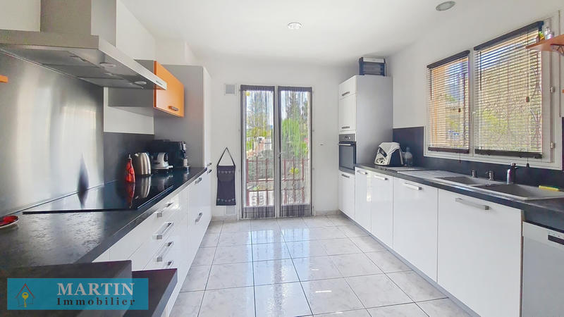 Villa - 121 m² - 7 pièces