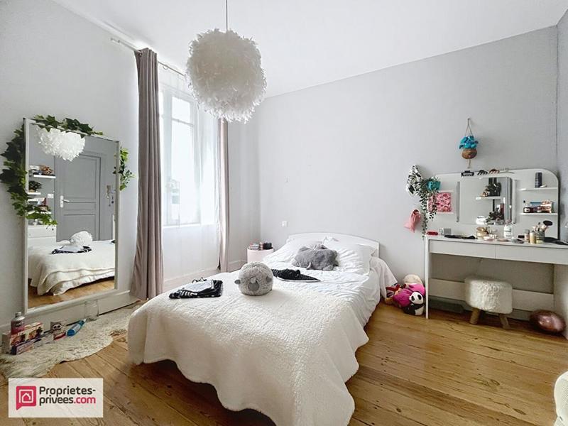 Maison - 200 m² - 5 pièces