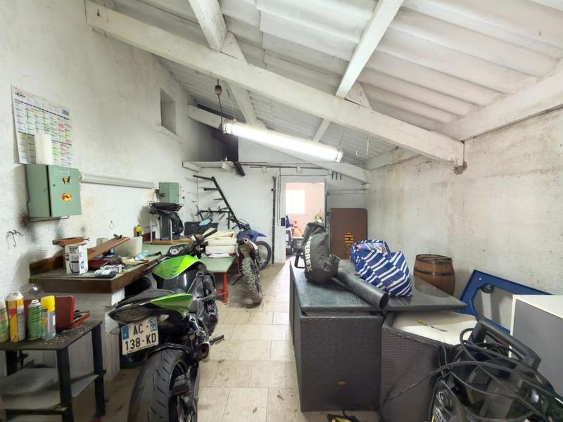 Propriété - 145 m² - 7 pièces