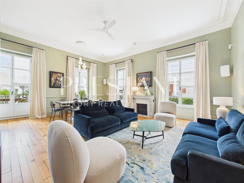 Appartement - 150 m² - 4 pièces