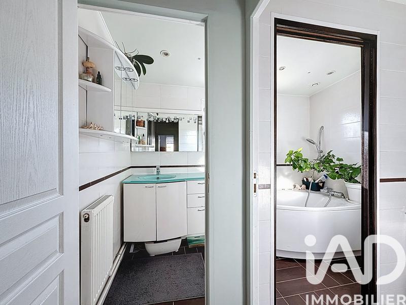 Maison - 107 m² - 6 pièces