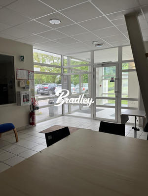 Bureau - 625 m²