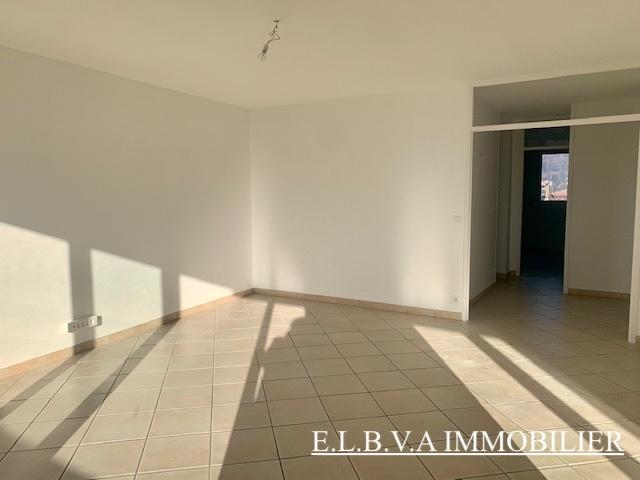 Appartement bourgeois - 98 m² - 4 pièces