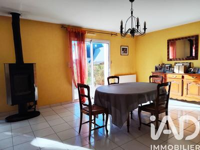 Maison - 94 m² - 5 pièces