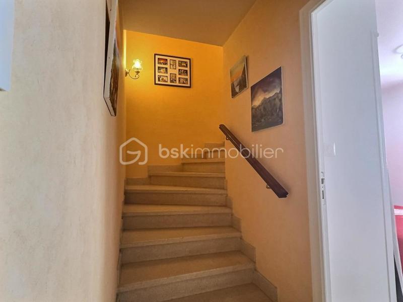 Maison - 101 m² - 4 pièces