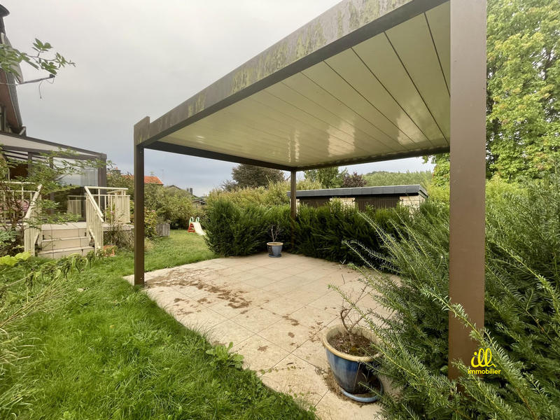 Maison - 212 m² - 7 pièces