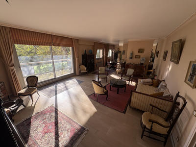 Appartement - 140 m² - 4 pièces