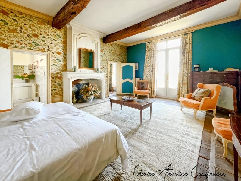 Maison - 500 m² - 16 pièces