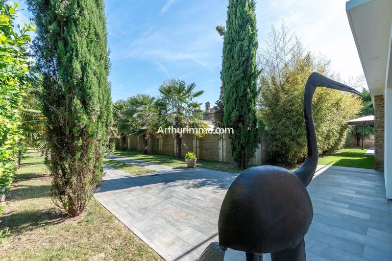 Maison - 147 m² - 6 pièces