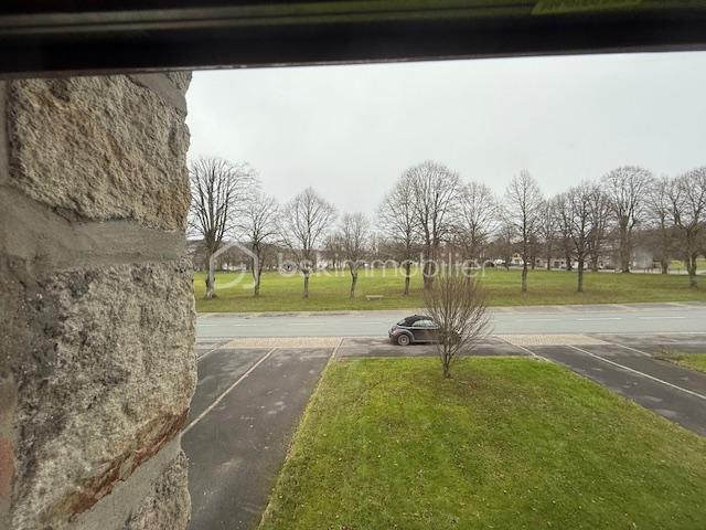 Demeure - 104 m² - 7 pièces