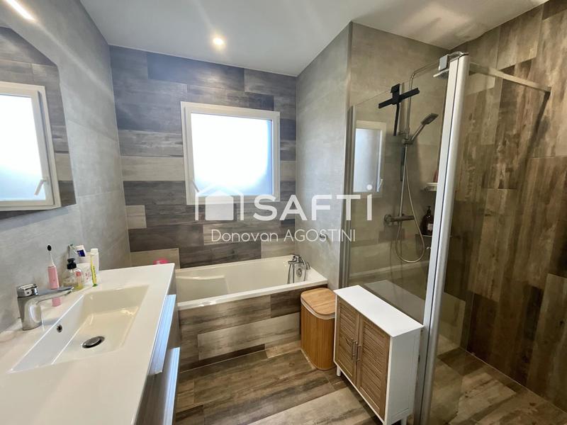 Maison - 98 m² - 5 pièces