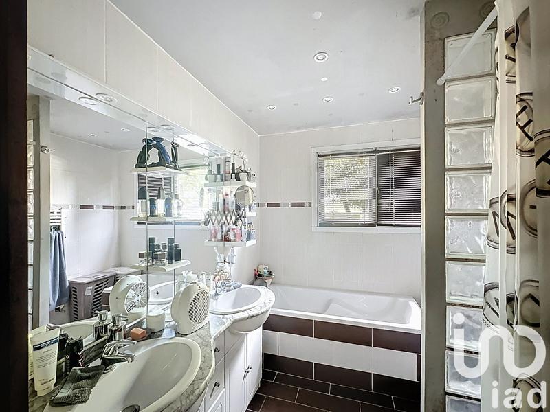 Maison - 157 m² - 6 pièces