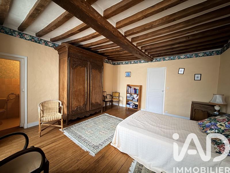 Maison - 320 m² - 9 pièces