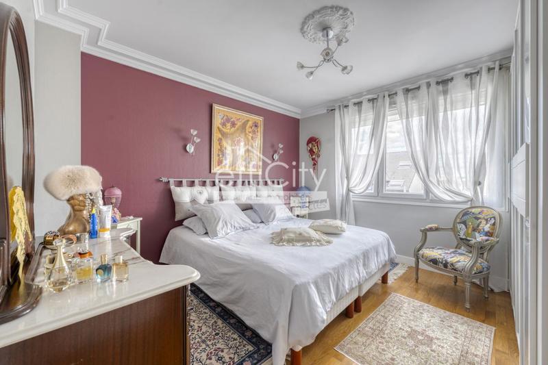 Appartement - 95 m² - 4 pièces