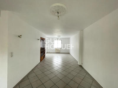 Maison - 195 m² - 10 pièces