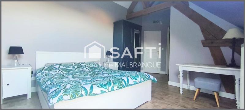 Maison - 240 m² - 10 pièces