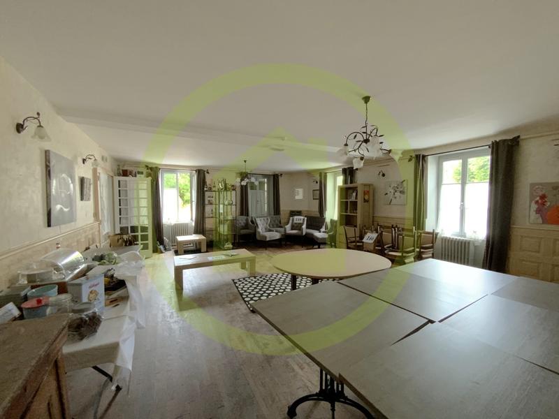 Maison - 540 m² - 20 pièces