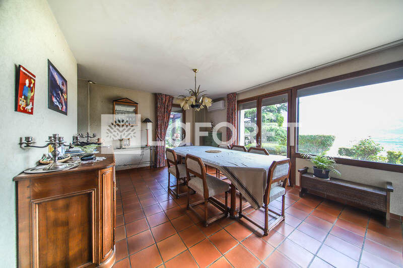Maison - 171 m² - 5 pièces