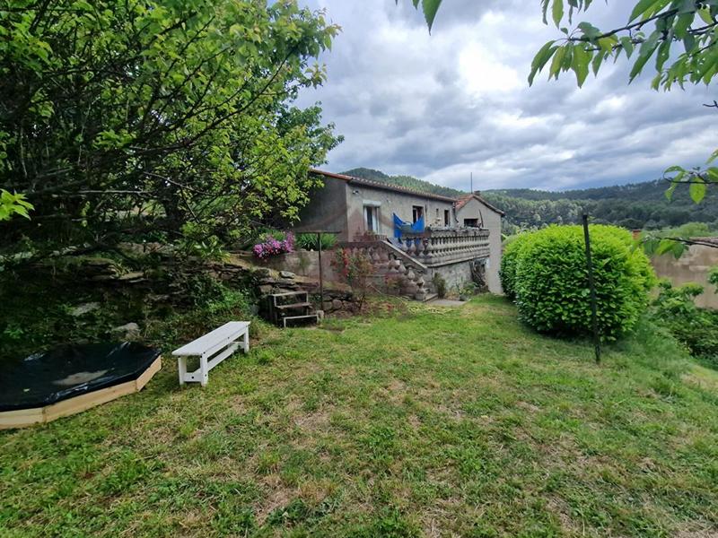 Maison de village - 210 m² - 11 pièces