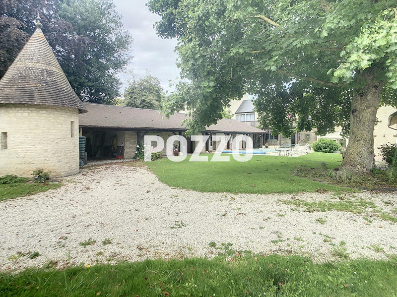 Maison - 290 m² - 10 pièces