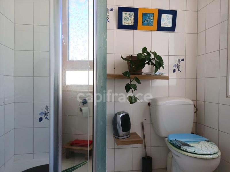 Maison - 220 m² - 7 pièces