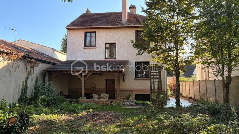 Maison - 142 m² - 7 pièces