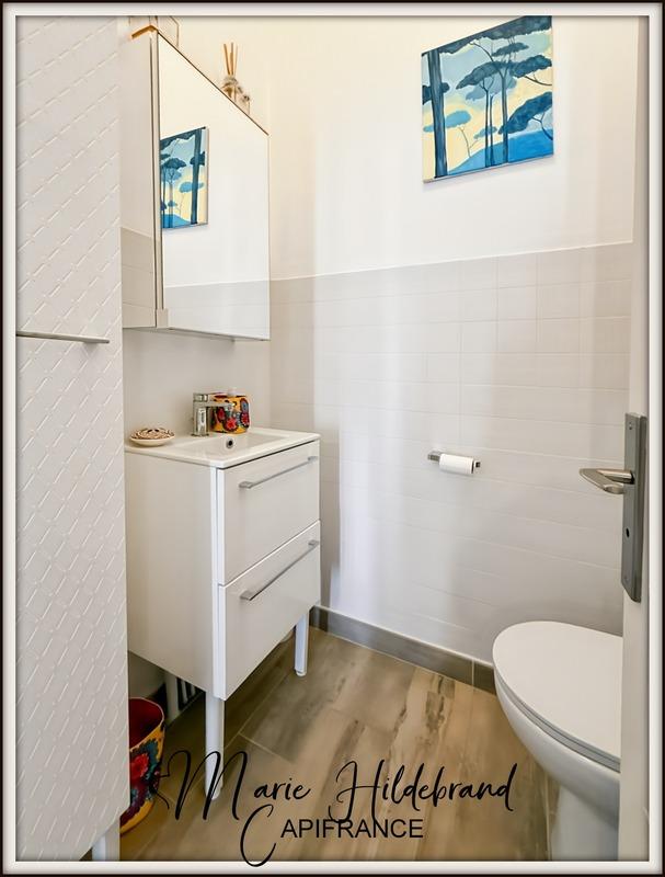 Maison - 185 m² - 9 pièces