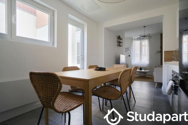 Chambre - 12 m² - 1 pièce