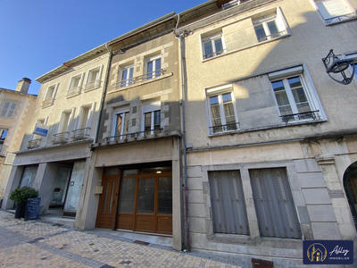 Maison - 165 m² - 7 pièces