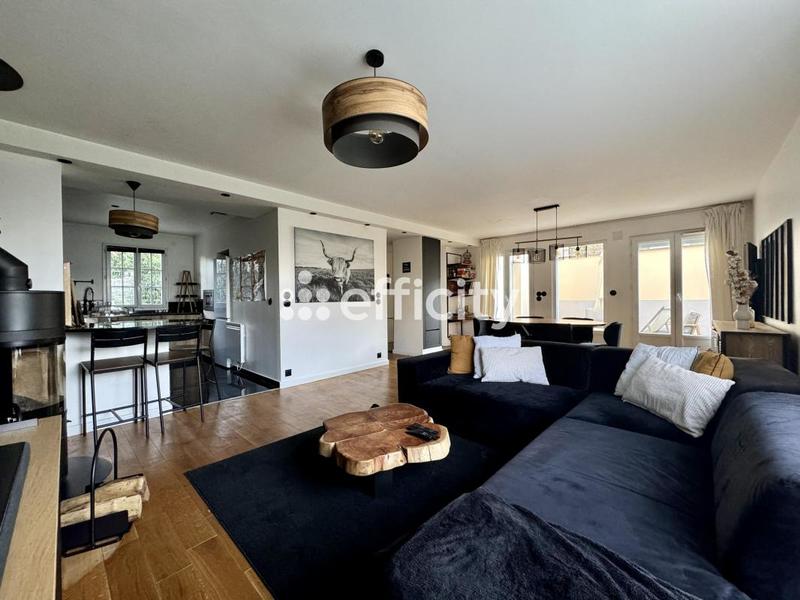 Maison - 160 m² - 6 pièces