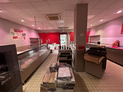 Local commercial - 97 m²