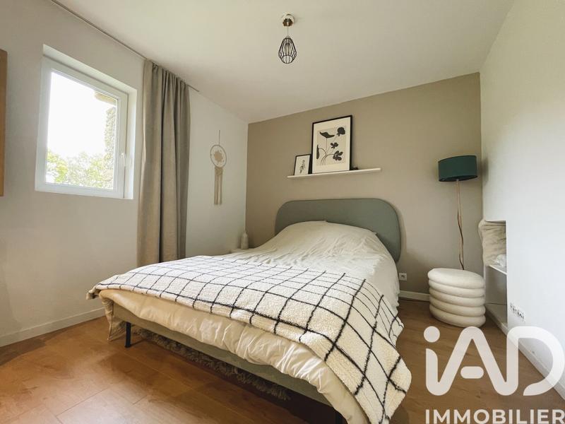 Maison - 234 m² - 8 pièces