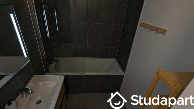 Chambre - 12 m² - 1 pièce