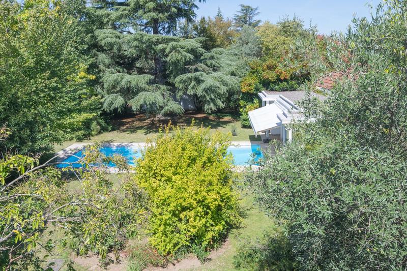 Villa - 270 m² - 7 pièces