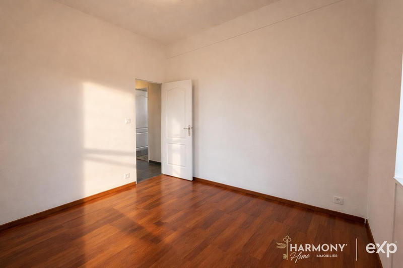 Appartement - 79 m² - 4 pièces