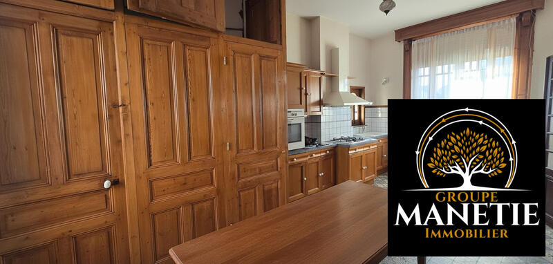 Maison - 330 m² - 12 pièces