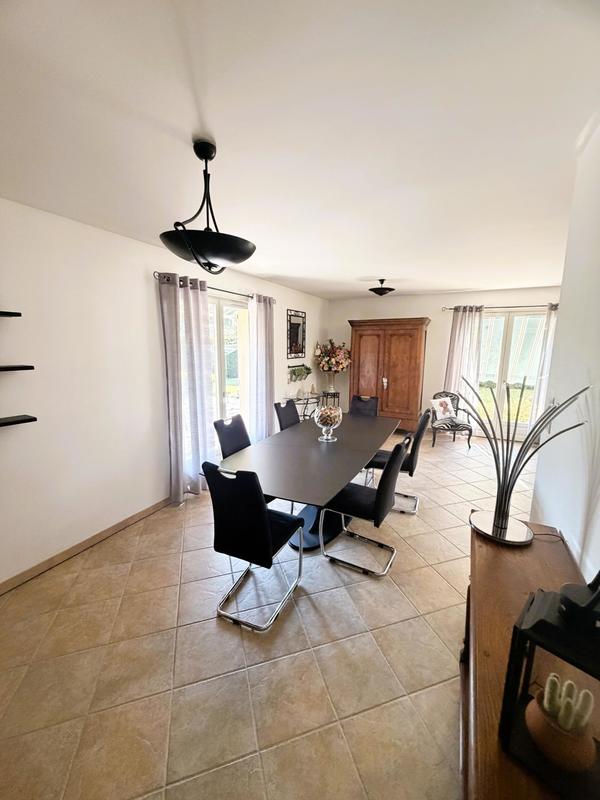 Maison - 144 m² - 6 pièces