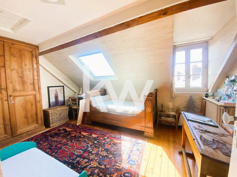 Maison - 191 m² - 7 pièces